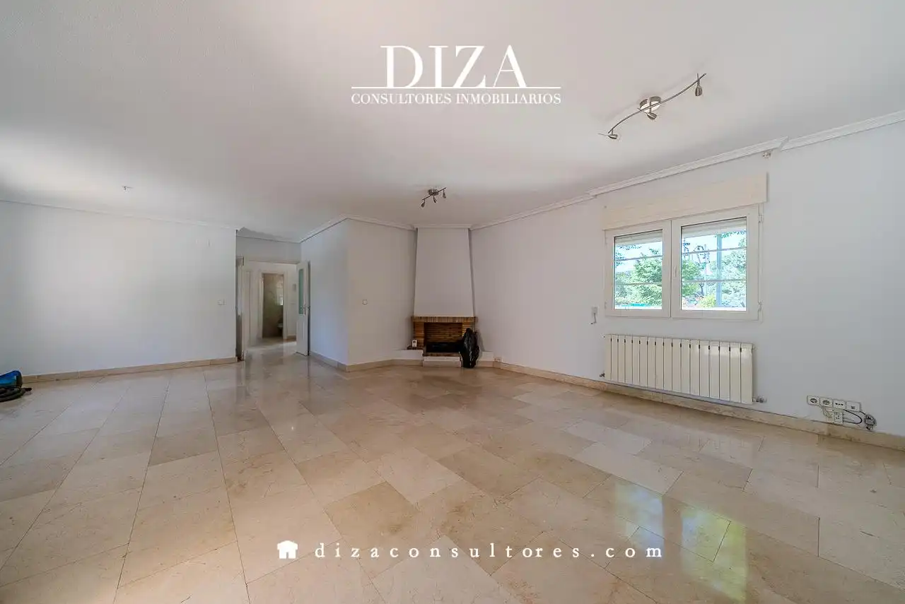 Exterior view of Houses for rent in Madrid  with Heating, Private garden and Terrace