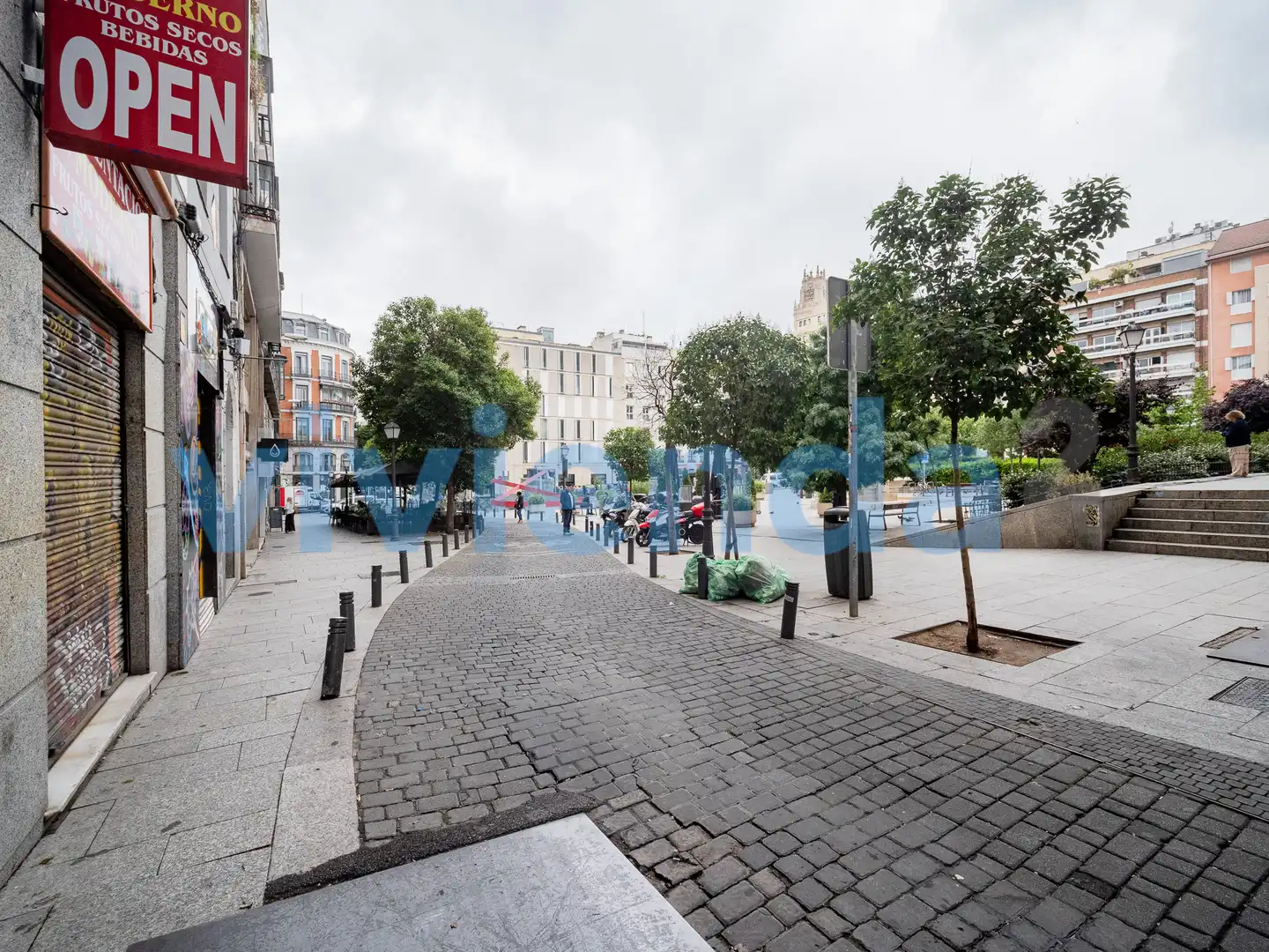 Vista exterior de Local en venta en Madrid con Aire acondicionado y Terraza