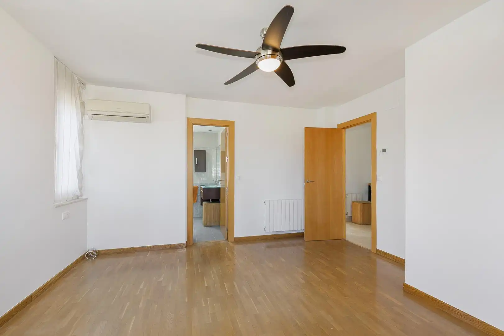 Casa o chalet en venta en La Zubia con Calefacción, Jardín privado y Terraza