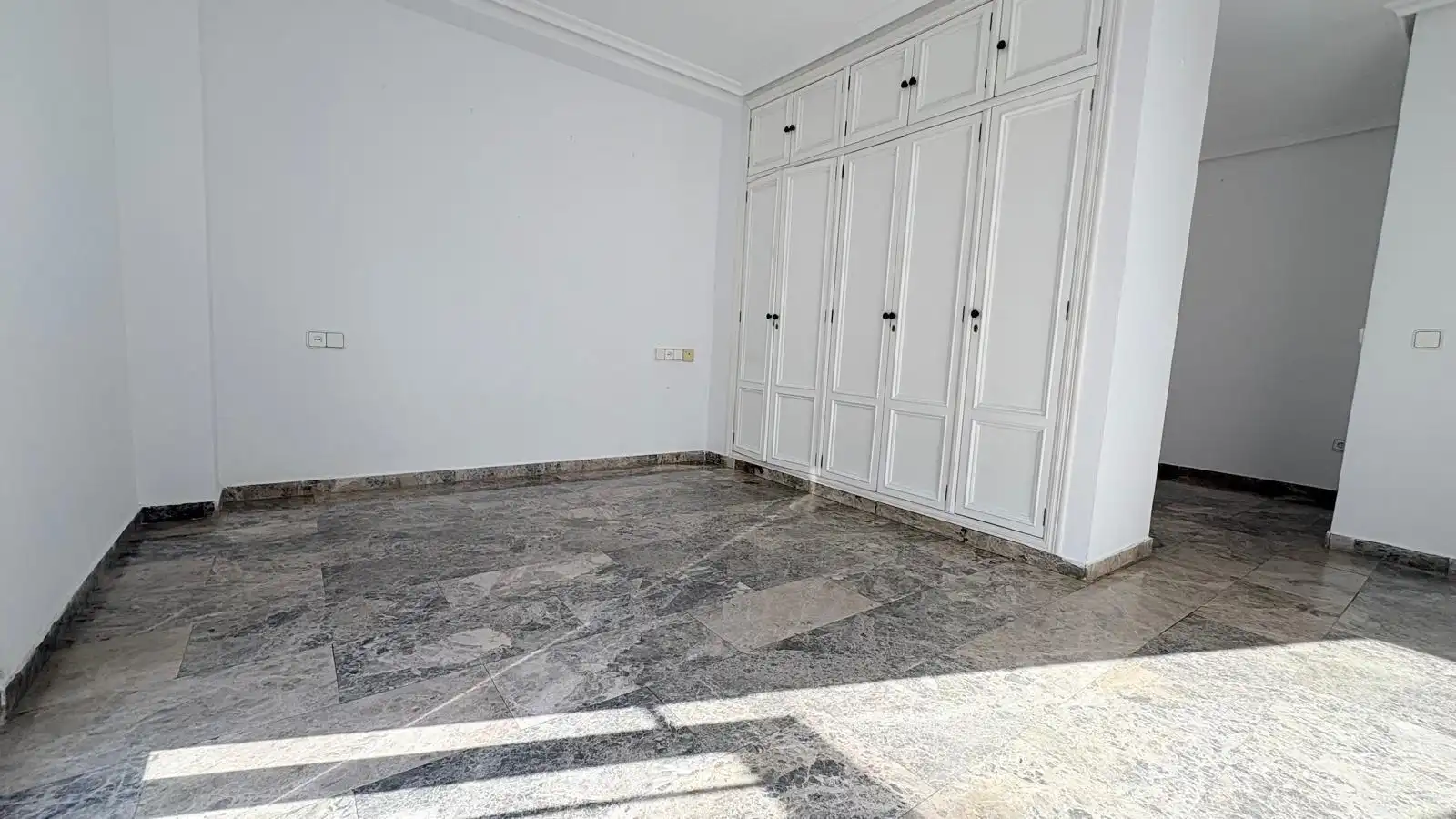 Habitación de Piso en venta en Córdoba con Calefacción, Jardín privado y Piscina comunitaria