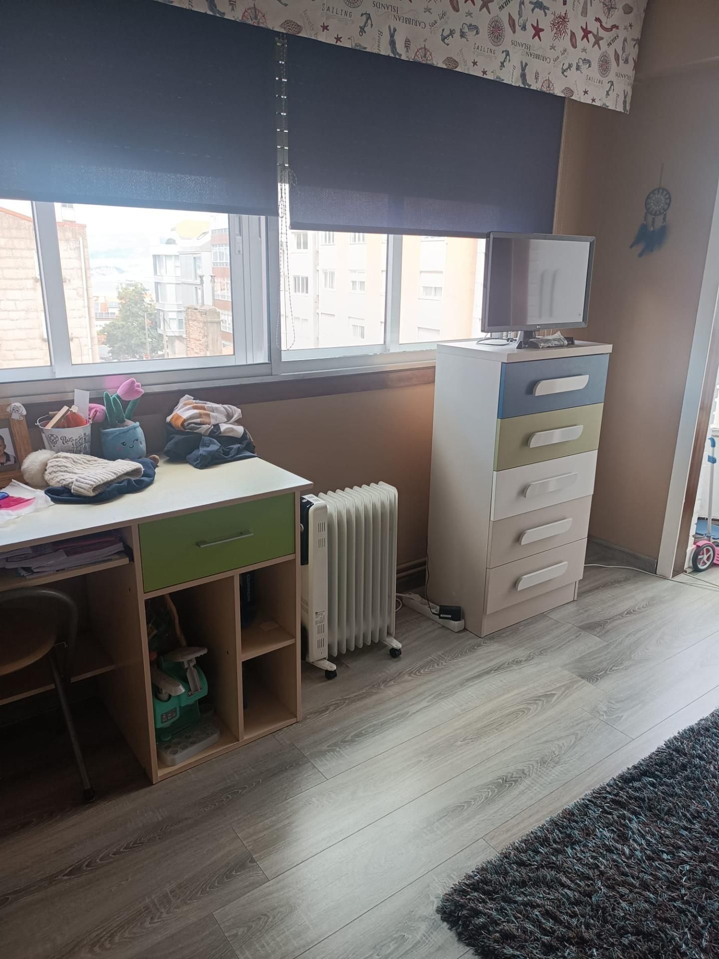 Dormitori de Pis en venda en Vigo  amb Calefacció, Parquet i Traster