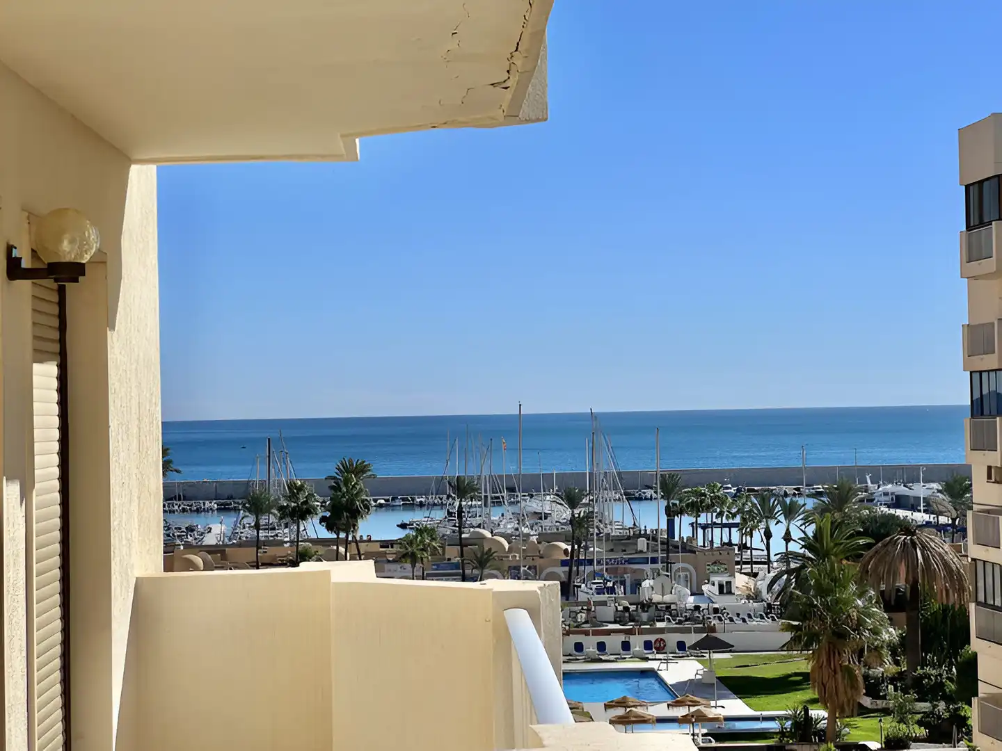 Apartament amb ascensor en venda a Puerto Deportivo