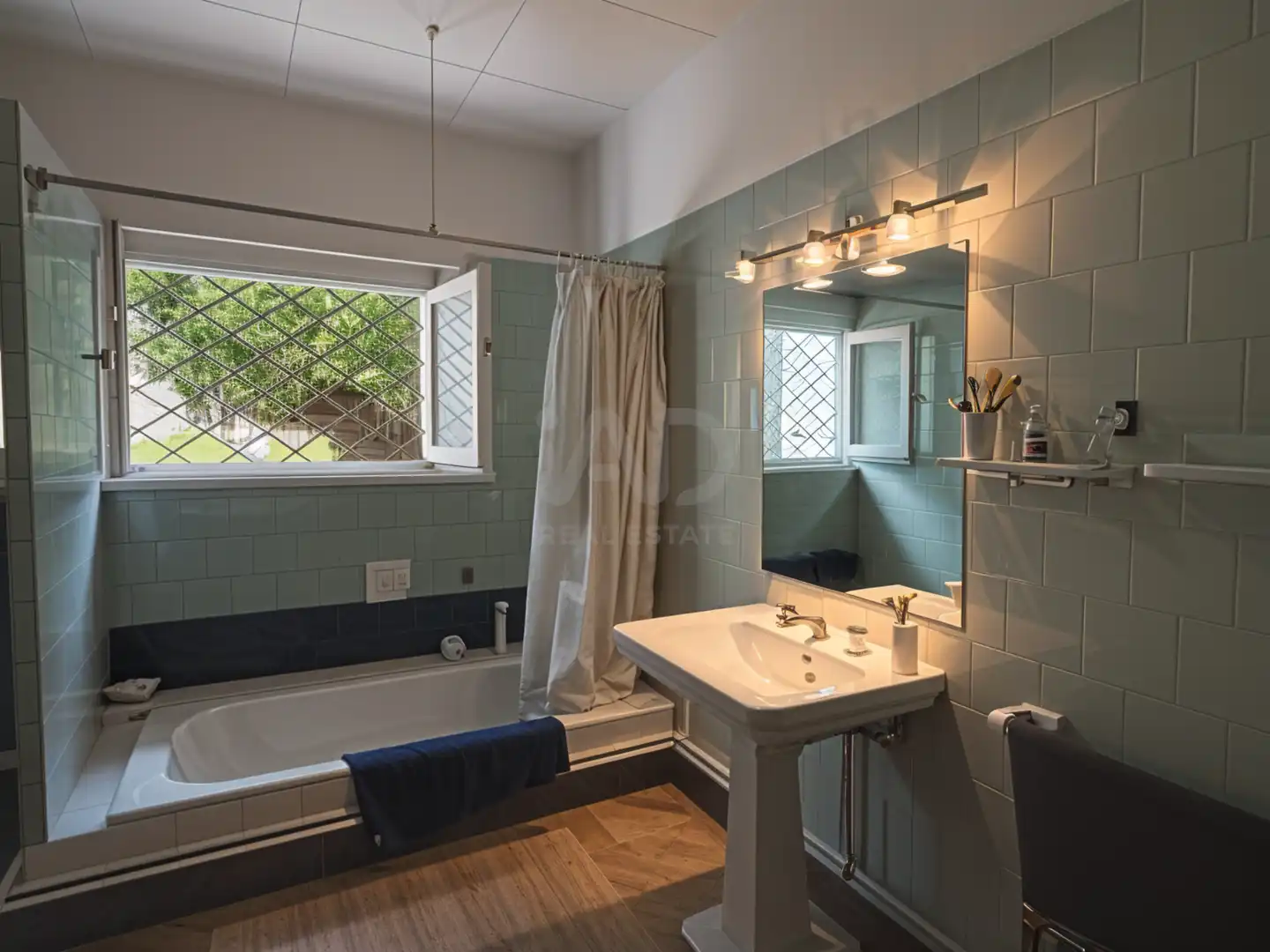 Baño de Casa o chalet en venta en Sant Joan de les Abadesses con Aire acondicionado y Calefacción
