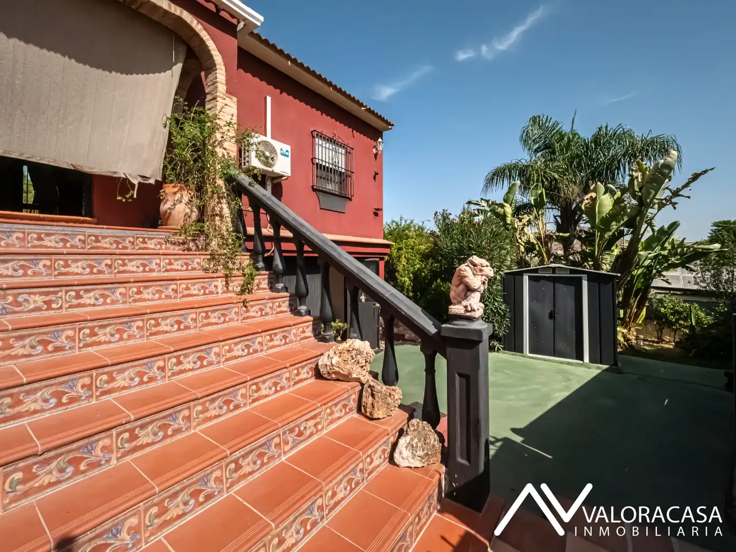 Exterior view of Houses for sale in Coín  with Air Conditioner, Private garden and Terrace