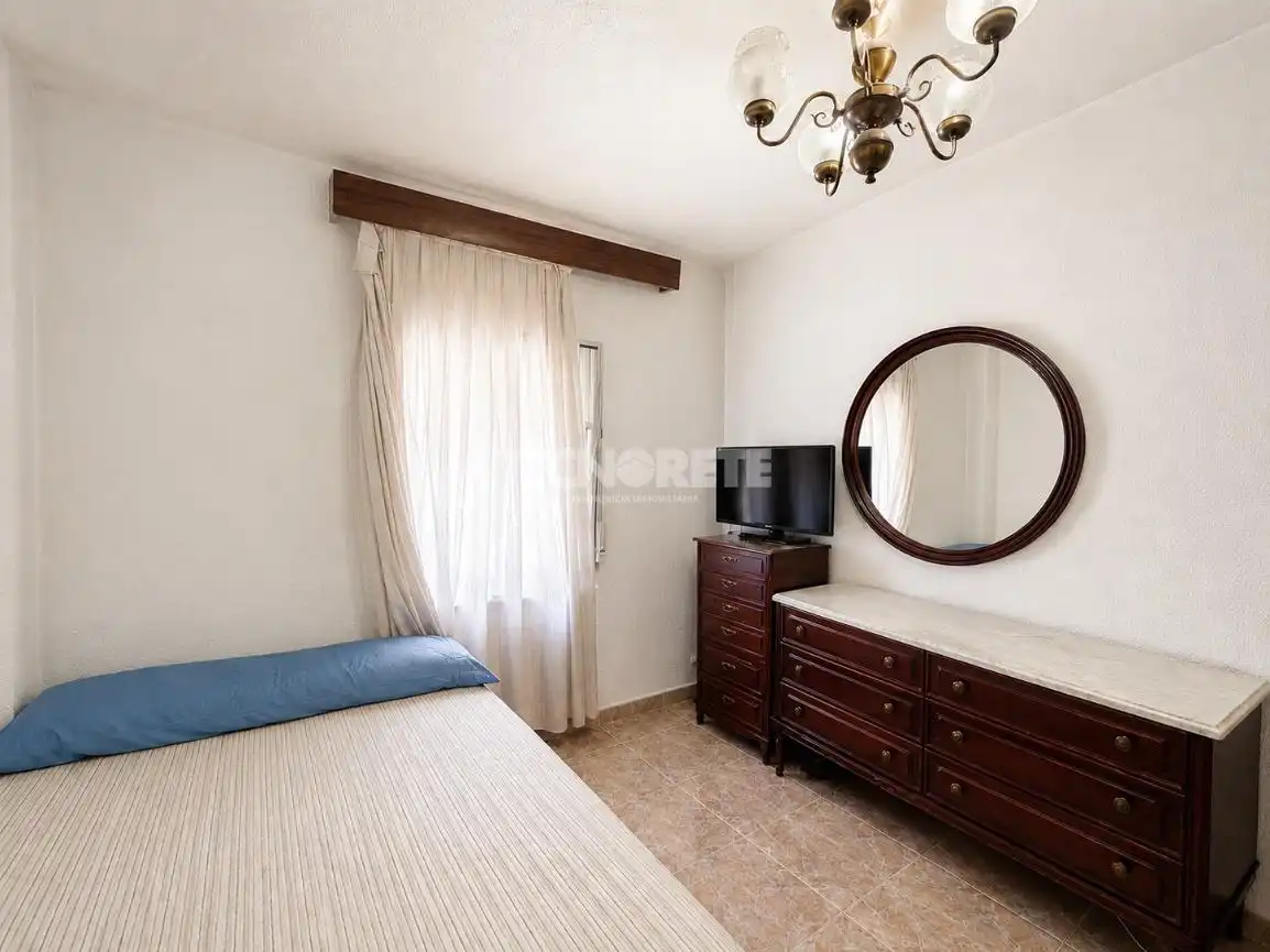 Habitación de Piso en venta en Madrid con Calefacción