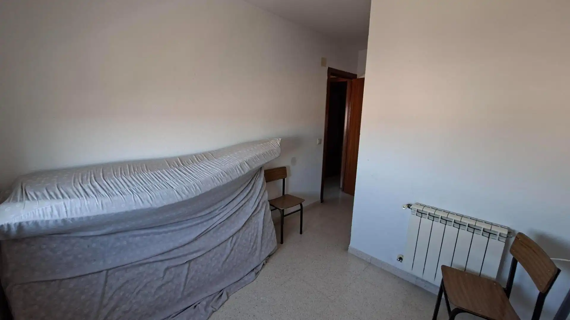 Bedroom of Flat for sale in Cáceres  with Air Conditioner, Heating and Balcony