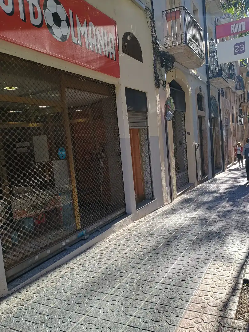 Gewerbefläche zum Verkauf in Carrer del Gasòmetre, imagen 2