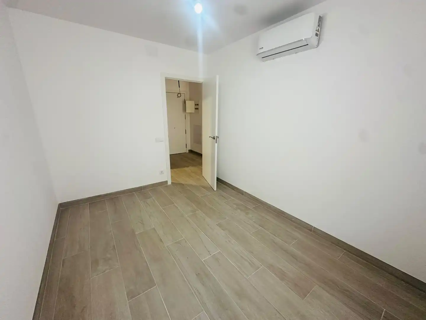 Piso con terraza en venta en Carrer de la Verge de Misericòrdia, imagen 5