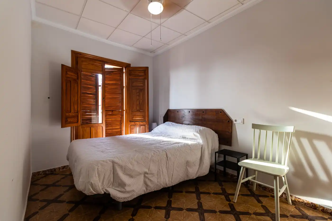 Schlafzimmer von Country house zum Verkauf in Plan mit Terrasse