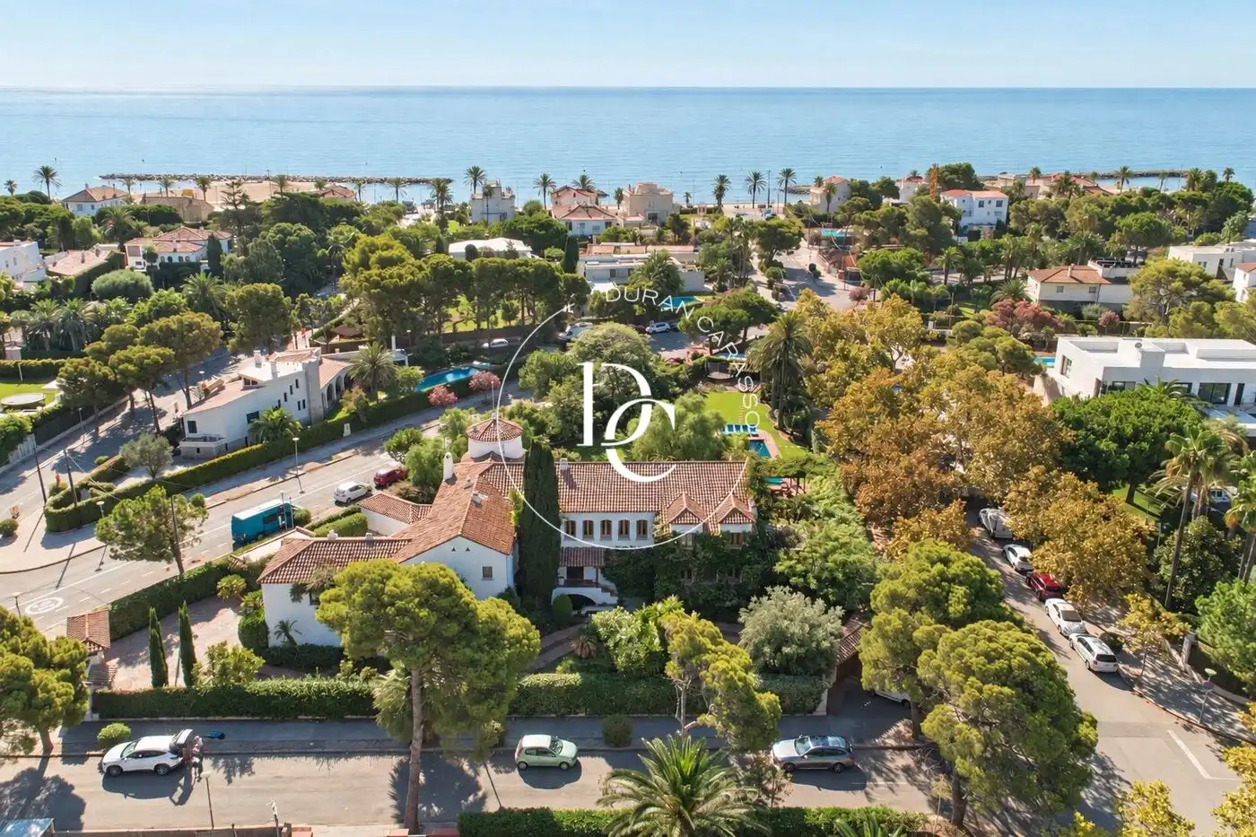 Casa con terraza en venta en Avinguda Navarra