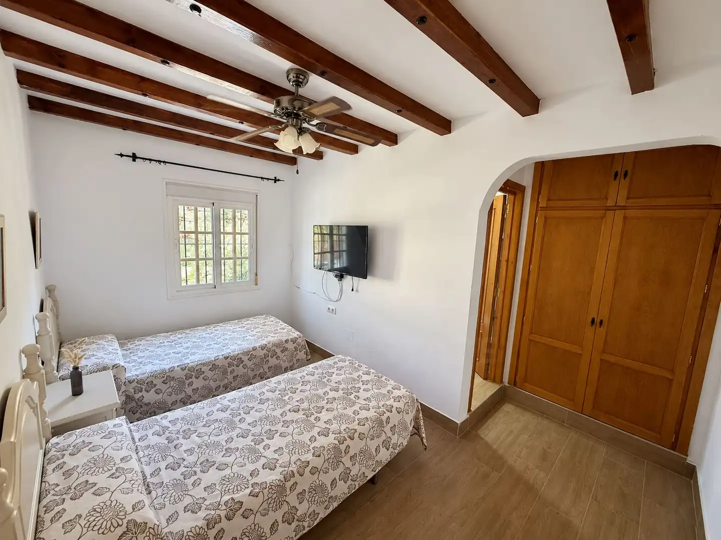 Dormitori de Casa o xalet en venda en Tarifa amb Aire condicionat i Terrassa