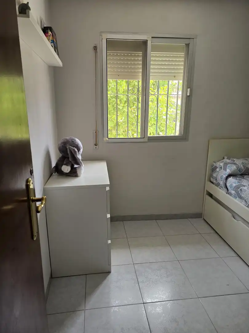 Habitación de Casa adosada en venta en Algeciras