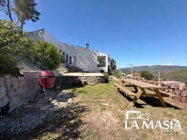 Casa con giardino in vendita a Olivella