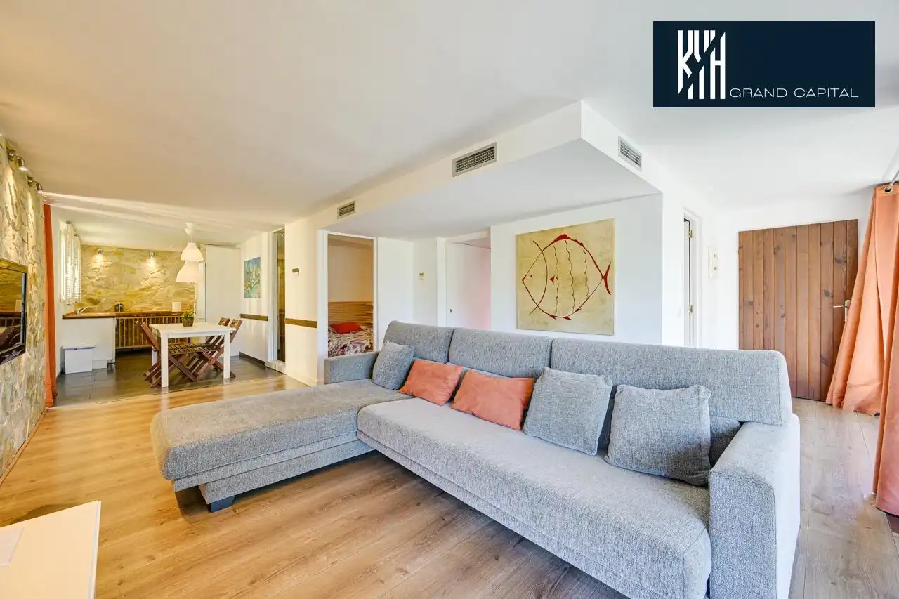 Detached house with pool for sale in Carrer Carrer Alexandria, imagen 56