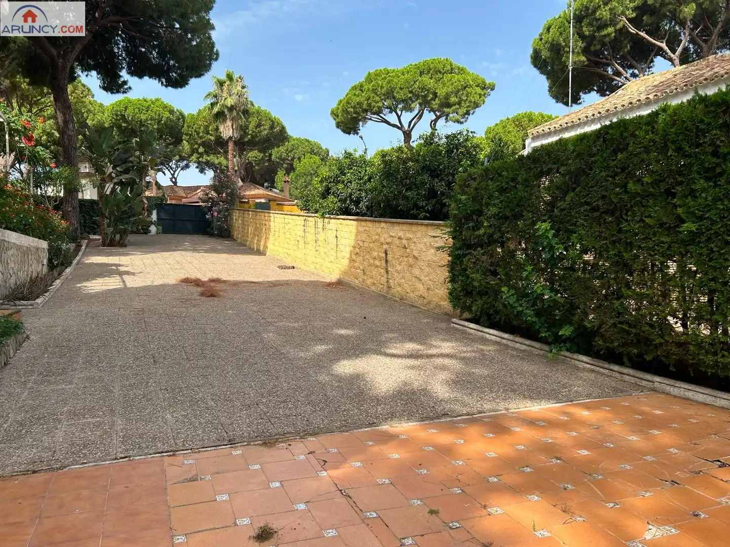 Parking of Houses for rent in Alcalá de Guadaira  with Air Conditioner, Private garden and Terrace