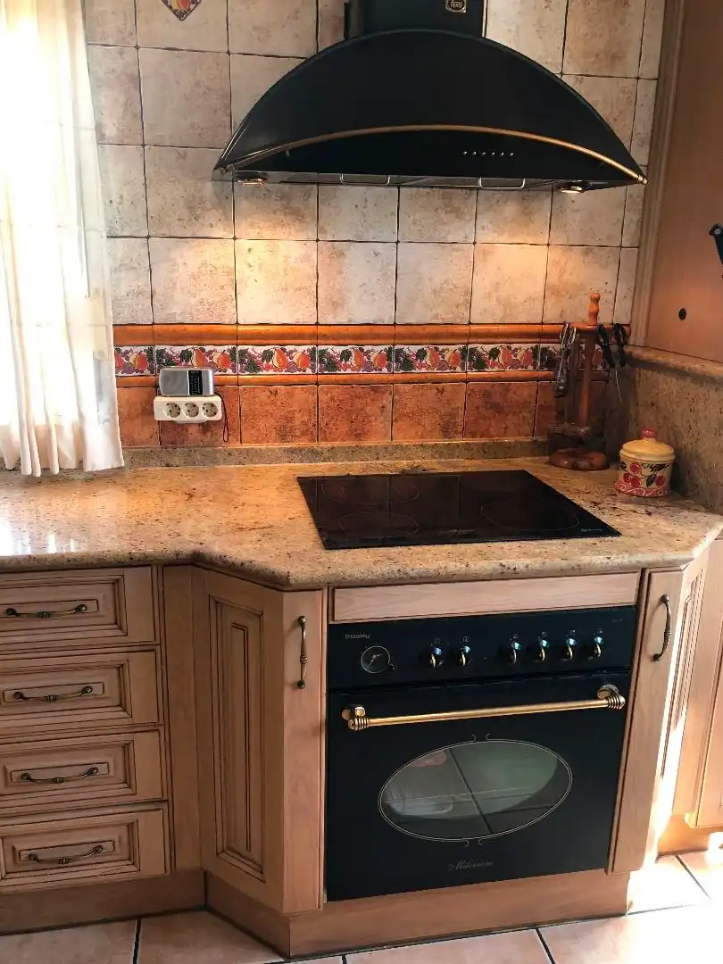Kitchen of Houses for sale in Alcázar de San Juan  with Air Conditioner, Heating and Private garden