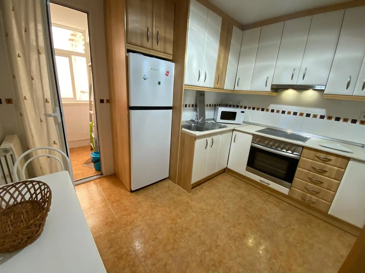 Cocina de Apartamento de alquiler en Albacete con Calefacción, Parquet y Amueblado