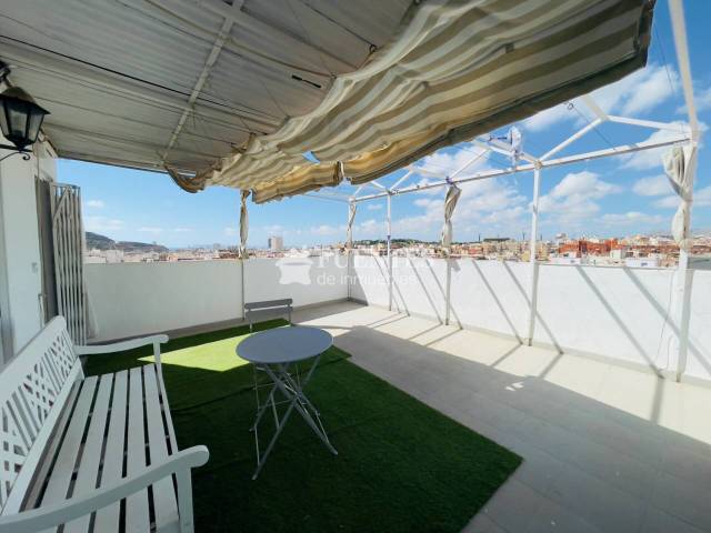 Ático en Venta en Montero Ríos en Carolinas Altas