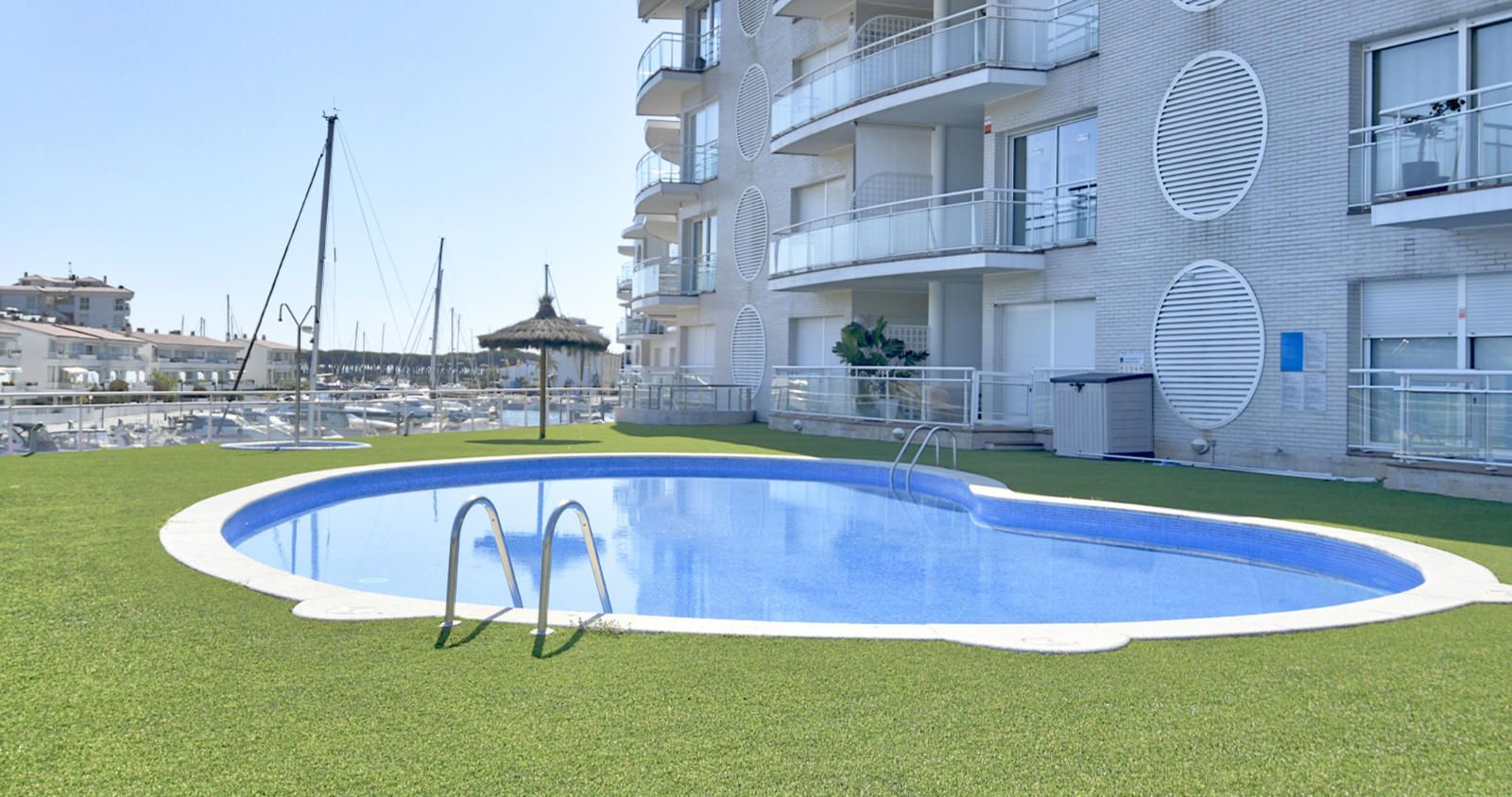Swimming pool of Flat for sale in Castell-Platja d'Aro  with Air Conditioner, Heating and Terrace