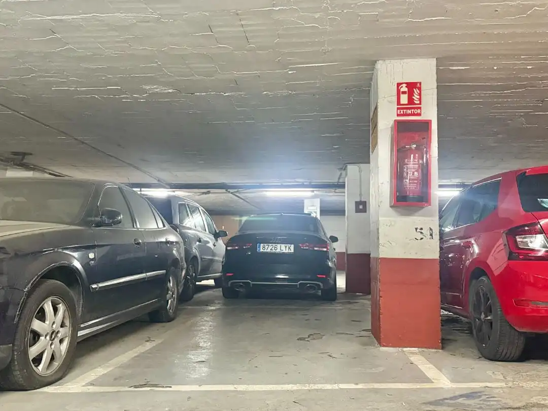 Aparcament en venda a avenida españa 3