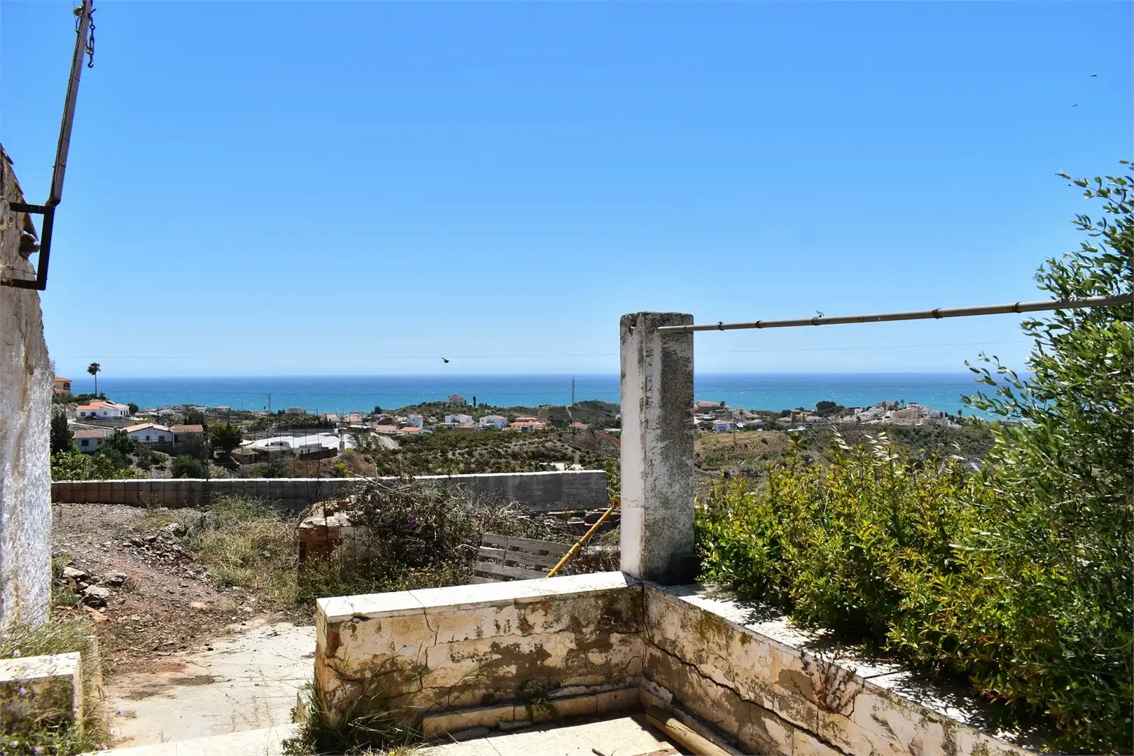 Exterior view of Country homes for sale in Vélez-Málaga