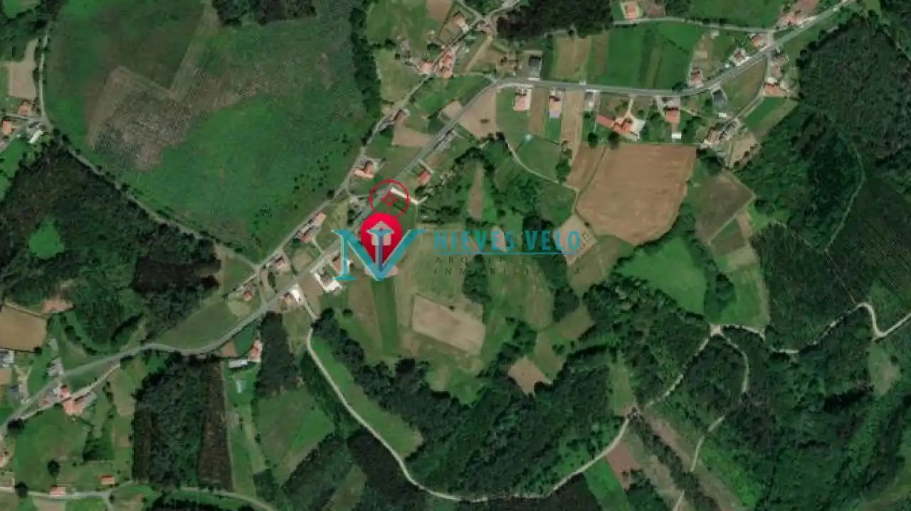 Terreni e lotti in vendita a Carballo