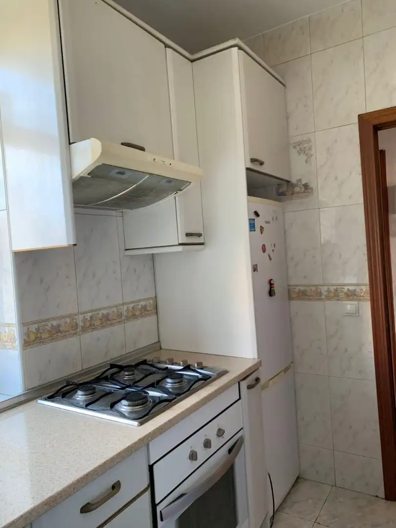 Kitchen of Flat for sale in Madrid  with Heating and Storage room