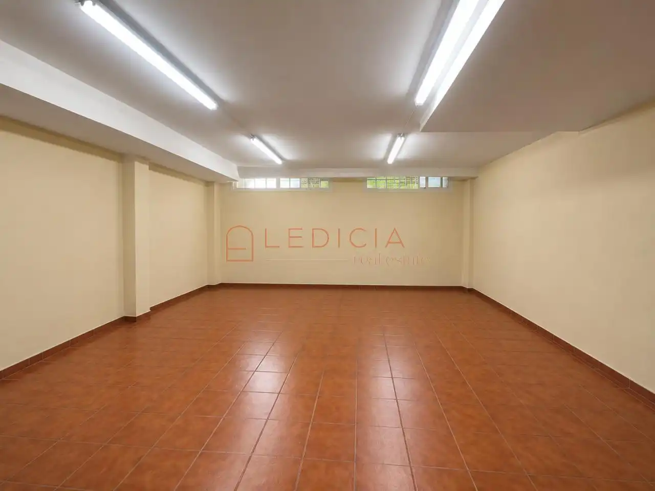 Flat for sale in Vigo   with Heating, Terrace and Furnished