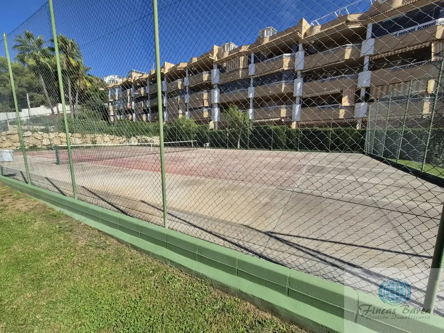 Parking de Piso en venta en Fuengirola con Aire acondicionado, Terraza y Piscina comunitaria