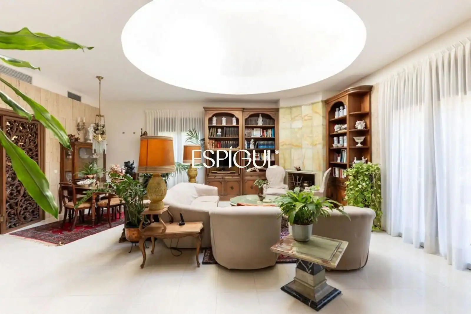Sala de estar de Casa o chalet de alquiler en Sant Cugat del Vallès con Aire acondicionado, Calefacción y Jardín privado