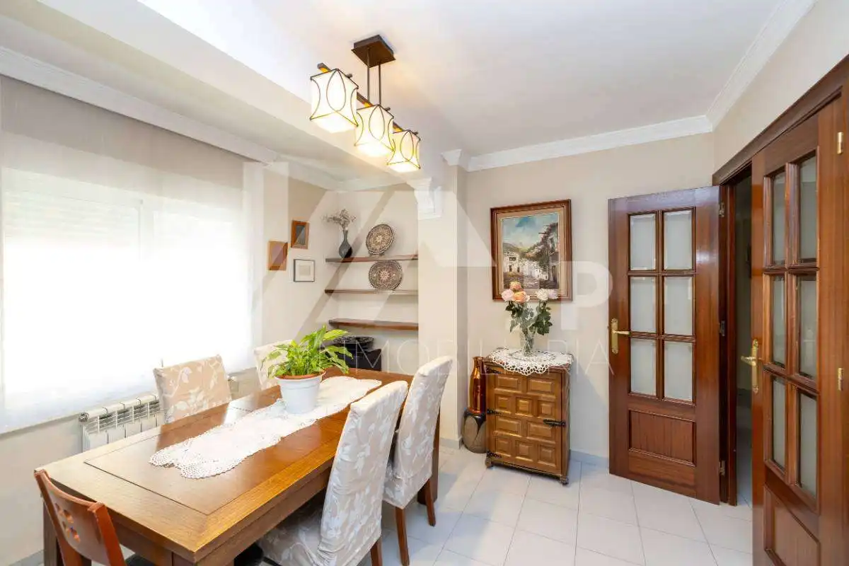 Esszimmer von Wohnung zum Verkauf in Granada mit Klimaanlage, Heizung und Terrasse