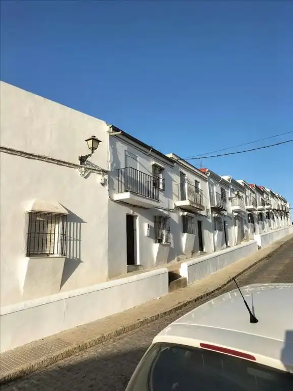 Vista exterior de Casa adosada en venta en Osuna