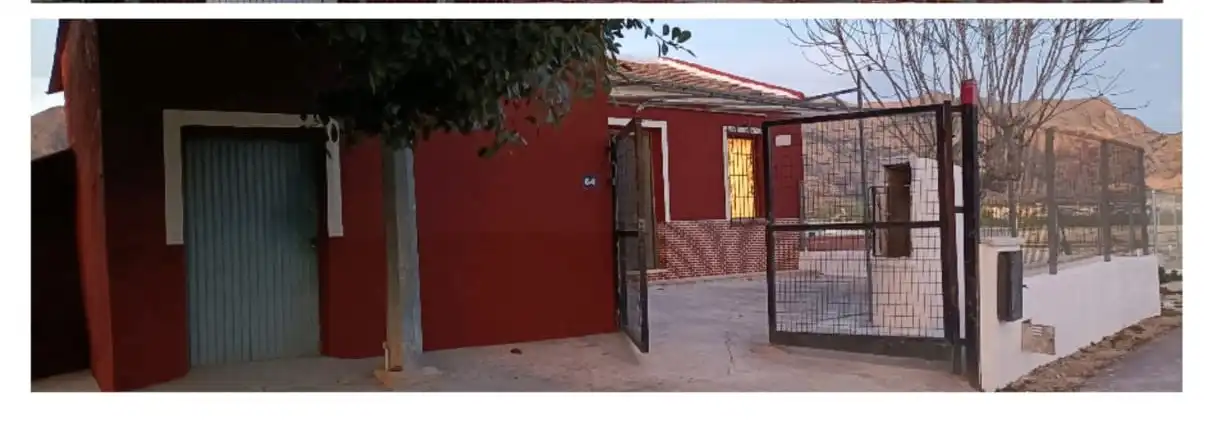 Vista exterior de Casa o xalet en venda en Orihuela