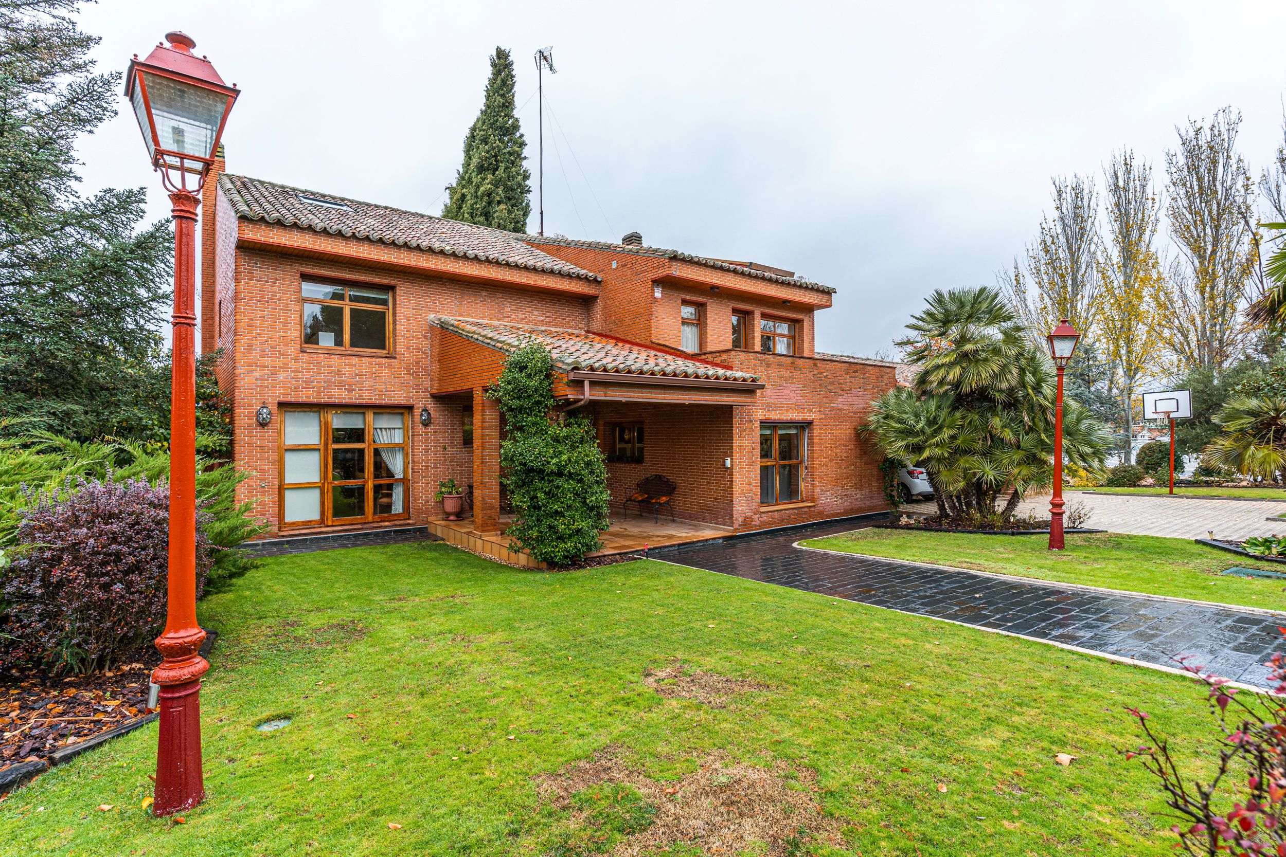 Jardín de Casa o chalet en venta en Las Rozas de Madrid con Calefacción, Jardín privado y Piscina