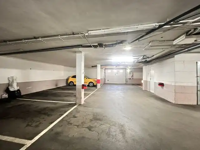 Parking de Piso en venta en Villaviciosa con Calefacción y Trastero