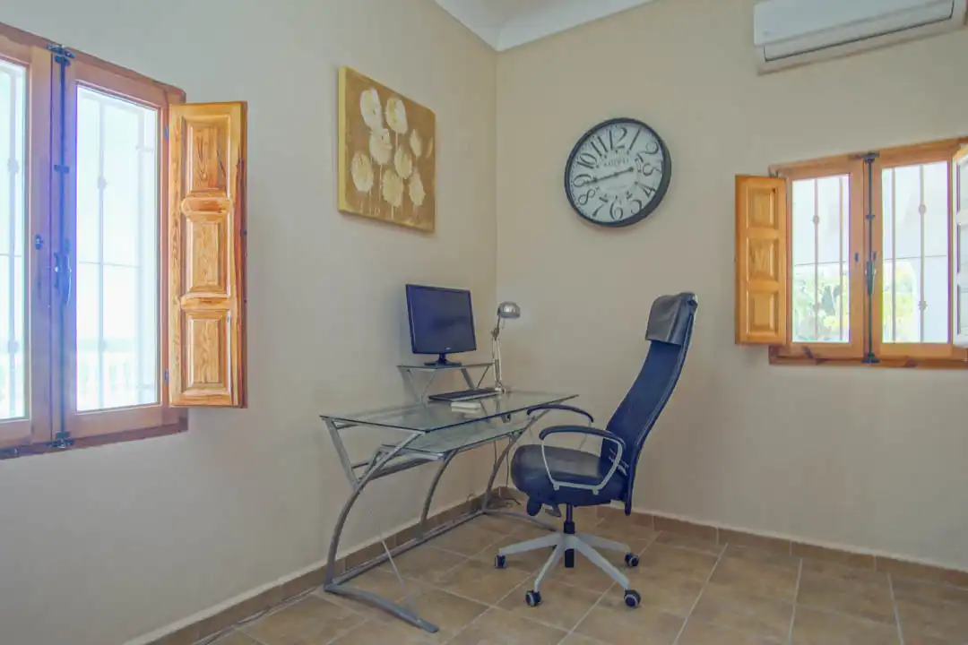 Chalet con piscina en venta en La Nucia Pueblo, imagen 40