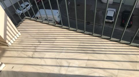 Photo 2 of Flat for rent in Calle Fernando Viola, Plaza de Toros, Jerez de la Frontera