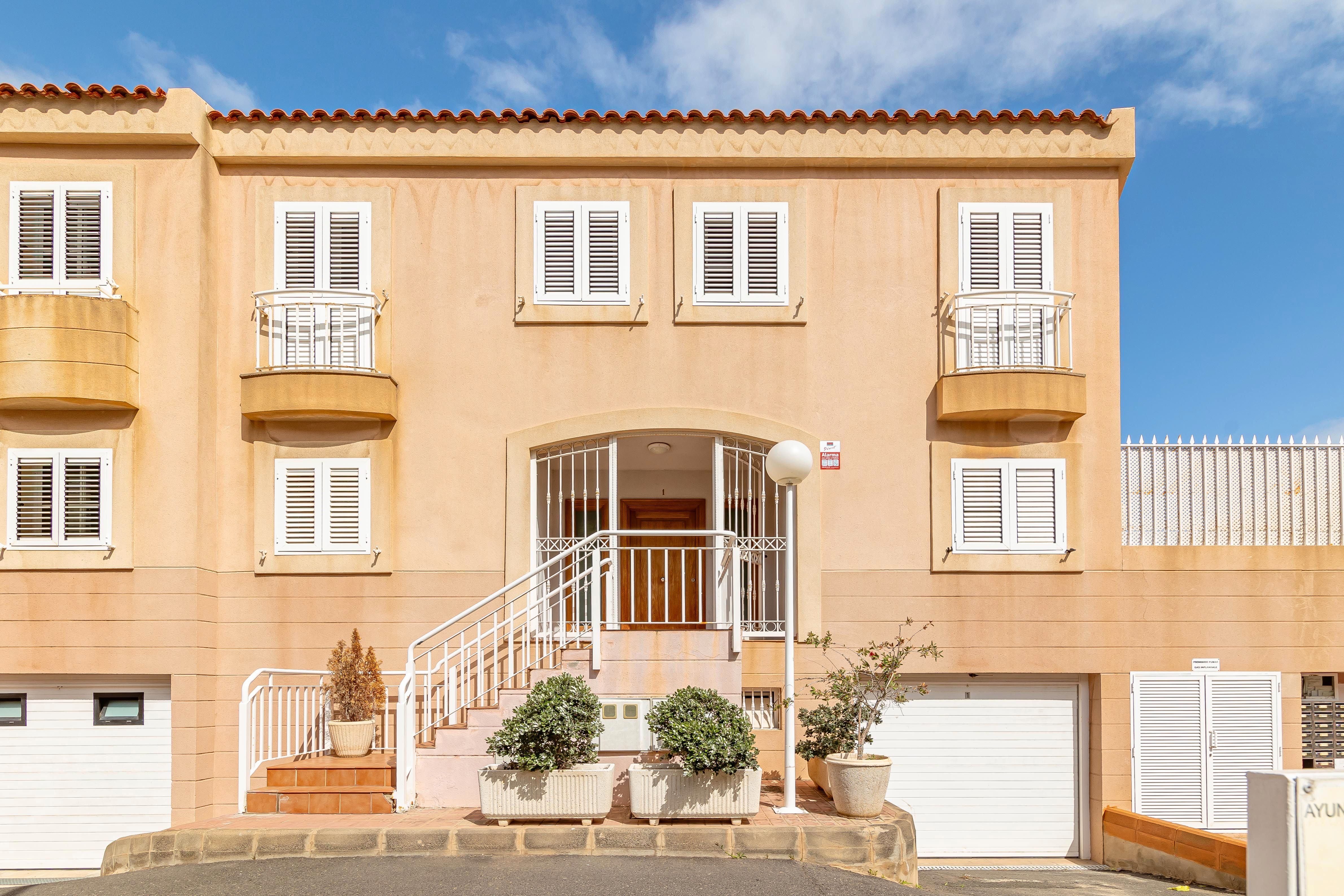 Single-family semi-detached for sale in Calle Pepe García Fajardo, 14, Altavista - Don Zoilo
