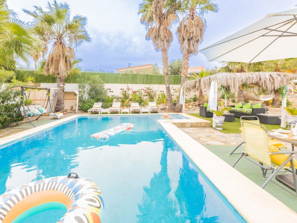 Swimming pool of House or chalet for sale in Montroi / Montroy