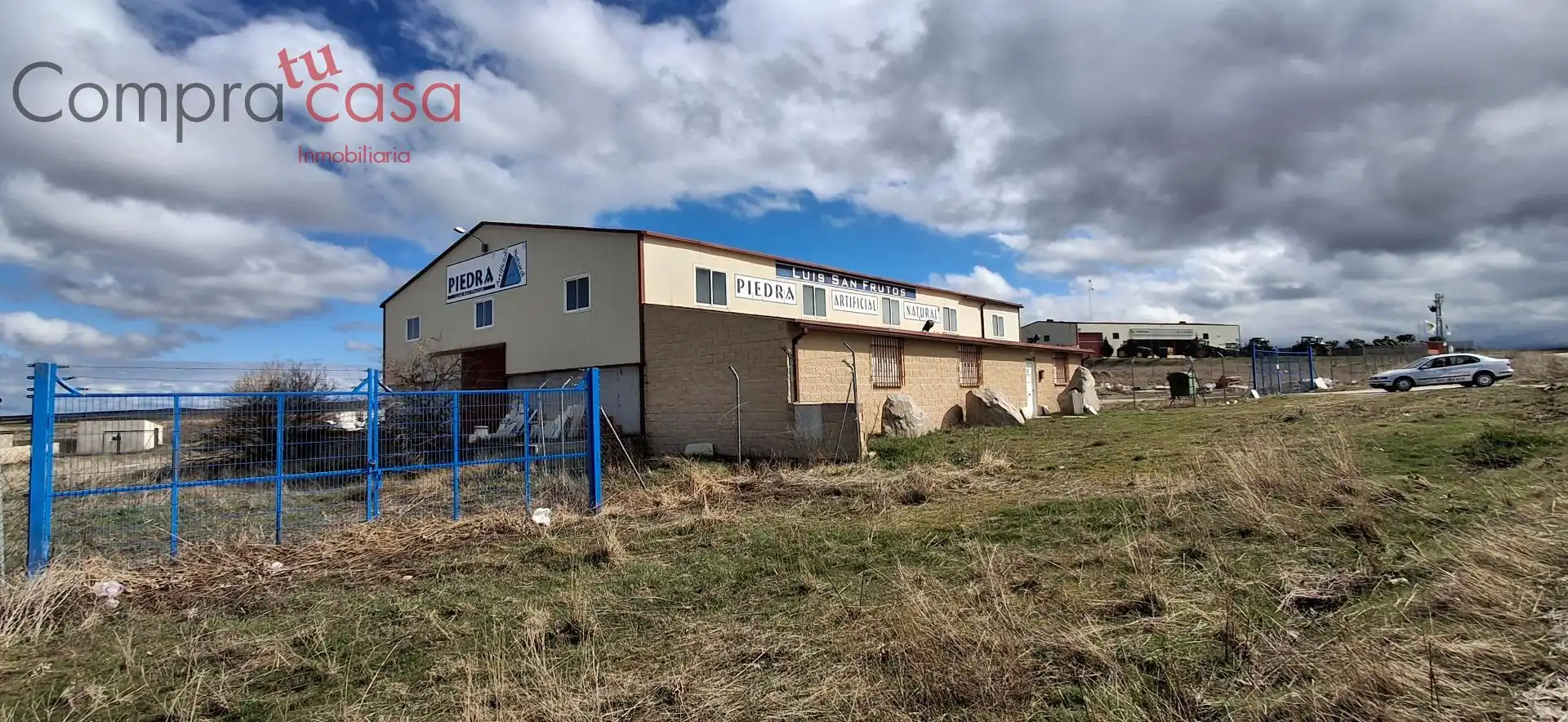 Vista exterior de Nave industrial en venta en Valseca
