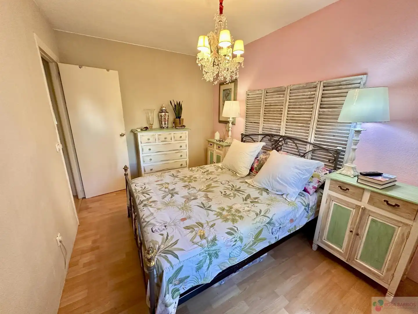 Habitación de Piso en venta en Marbella con Aire acondicionado, Terraza y Piscina comunitaria