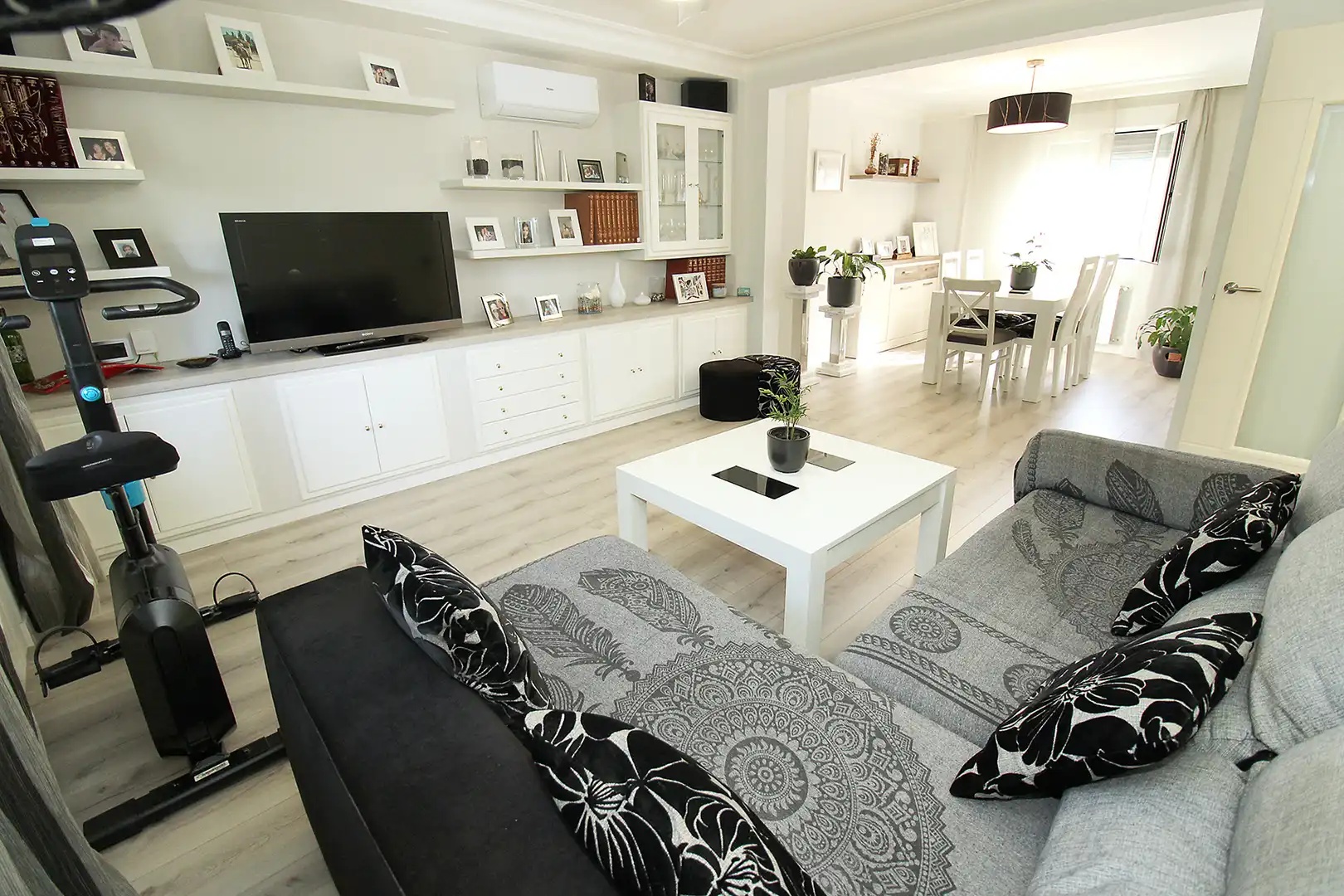 Sala de estar de Casa o chalet en venta en Uceda con Aire acondicionado, Calefacción y Jardín privado