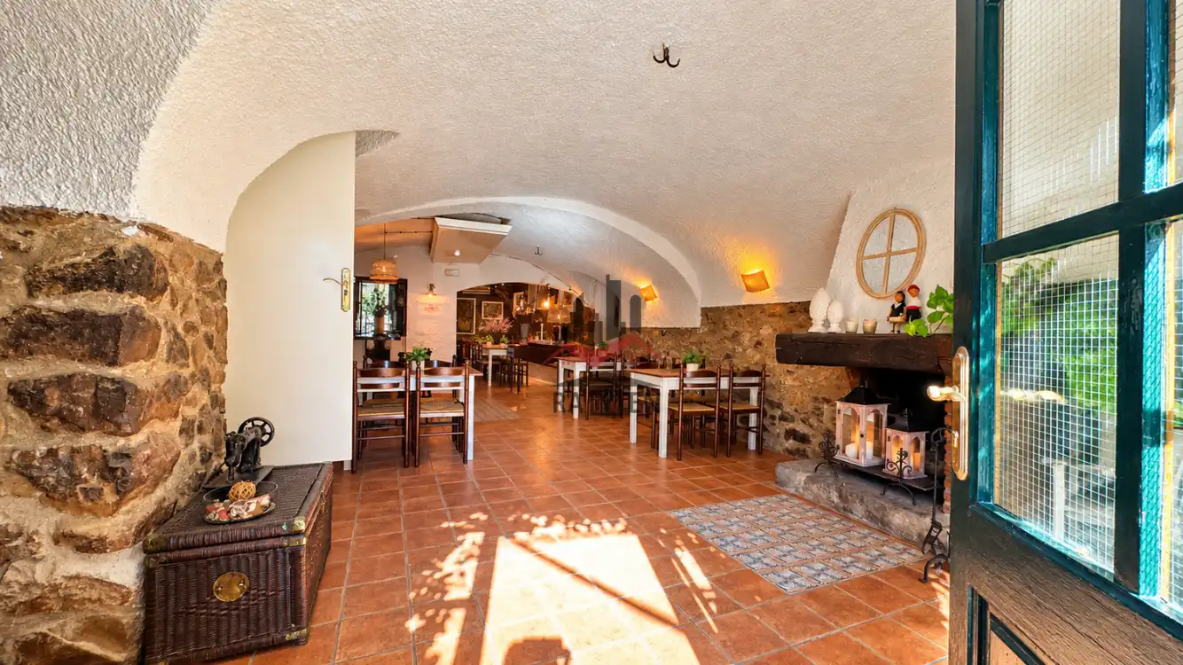 Finca rústica en venta en Terrades con Calefacción y Jardín privado