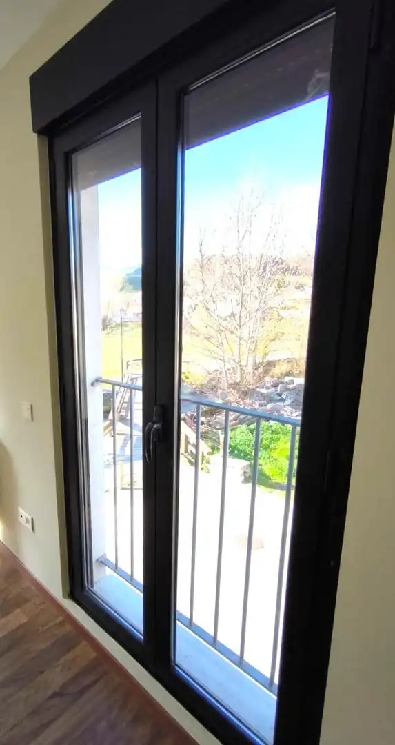 Terraza de Dúplex en venta en Puebla de Lillo con Calefacción y Parquet