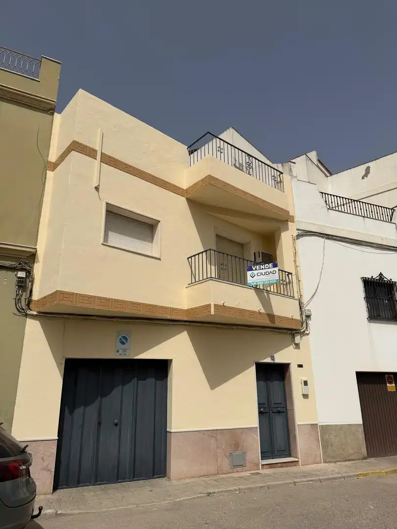 Vista exterior de Casa o xalet en venda en Morón de la Frontera