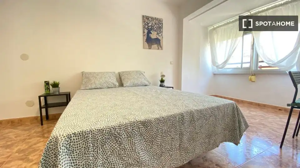 Bedroom of Flat for rent in Madrid  with Air Conditioner, Heating and Furnished