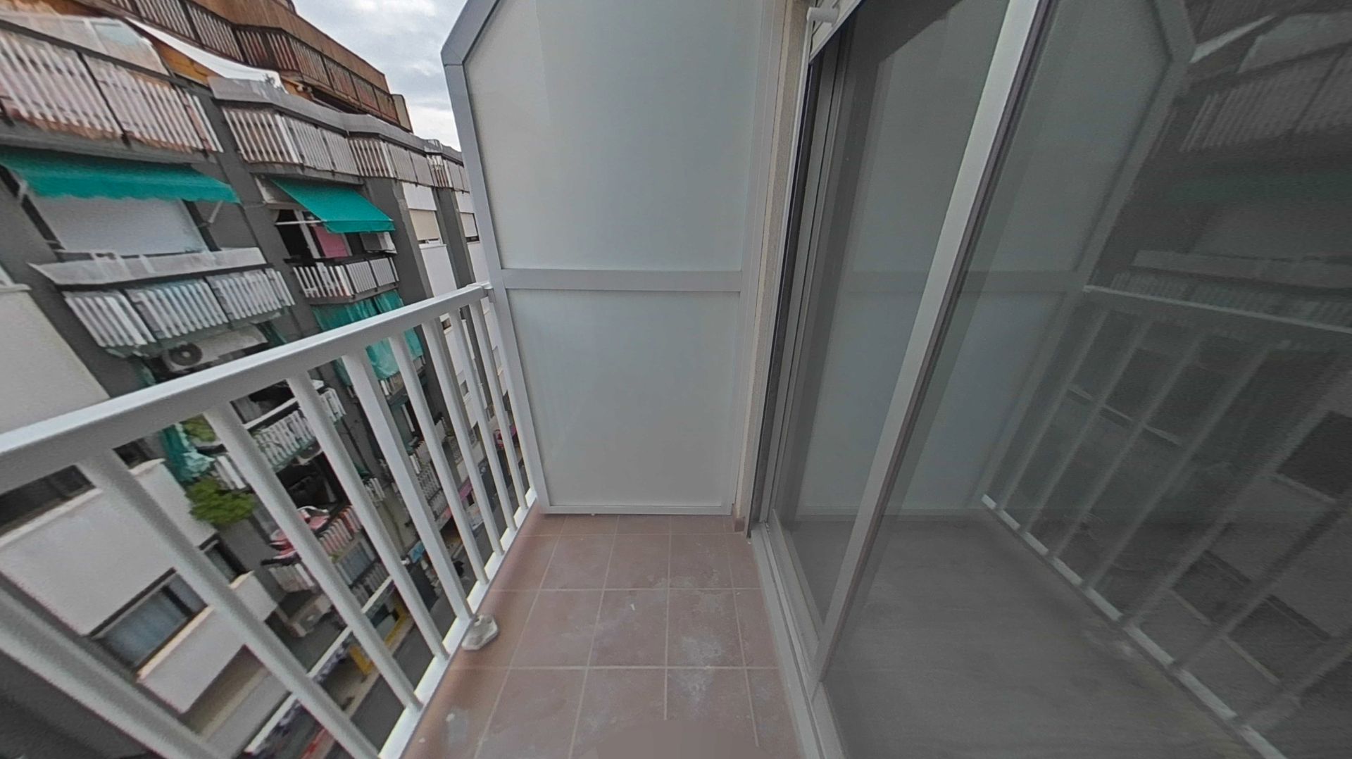 Balcony of Flat for sale in L'Hospitalet de Llobregat  with Parquet flooring and Balcony
