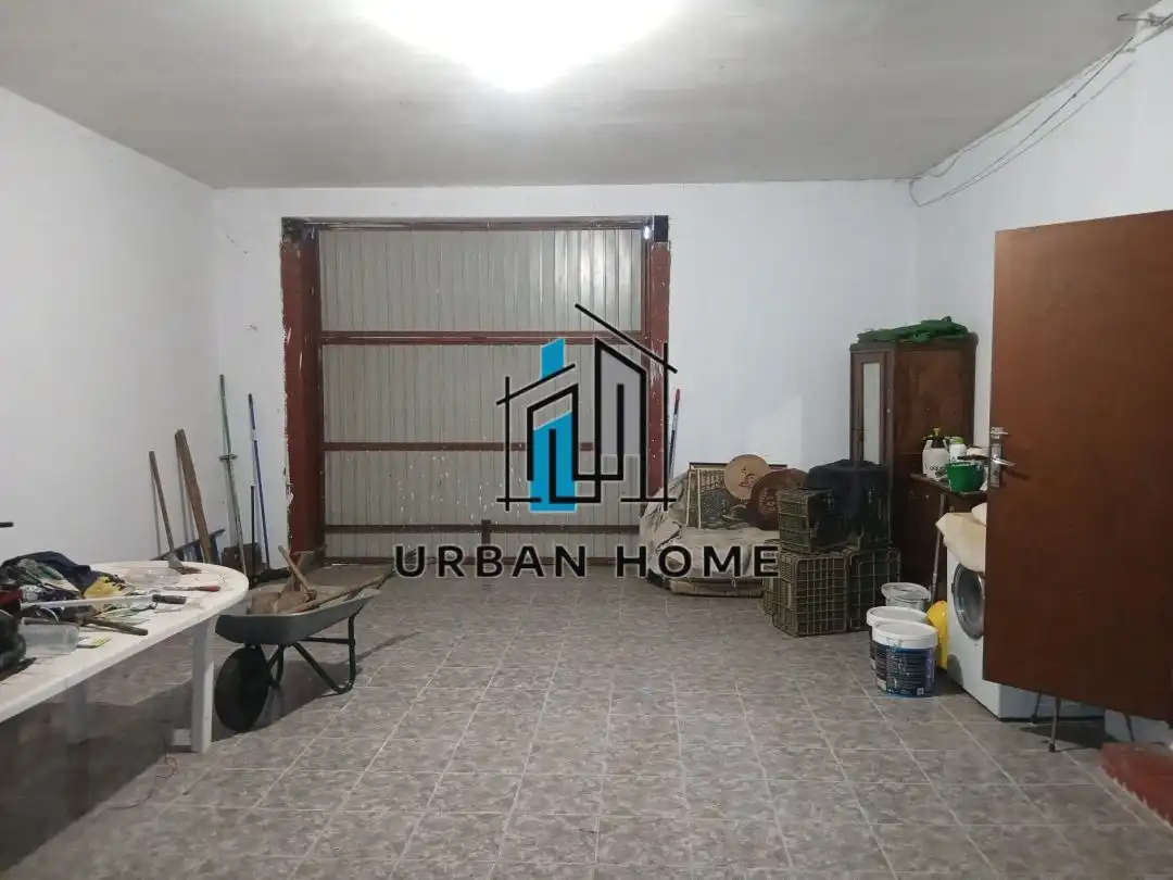 Casa o xalet en venda en León Capital  amb Calefacció i Jardí privat