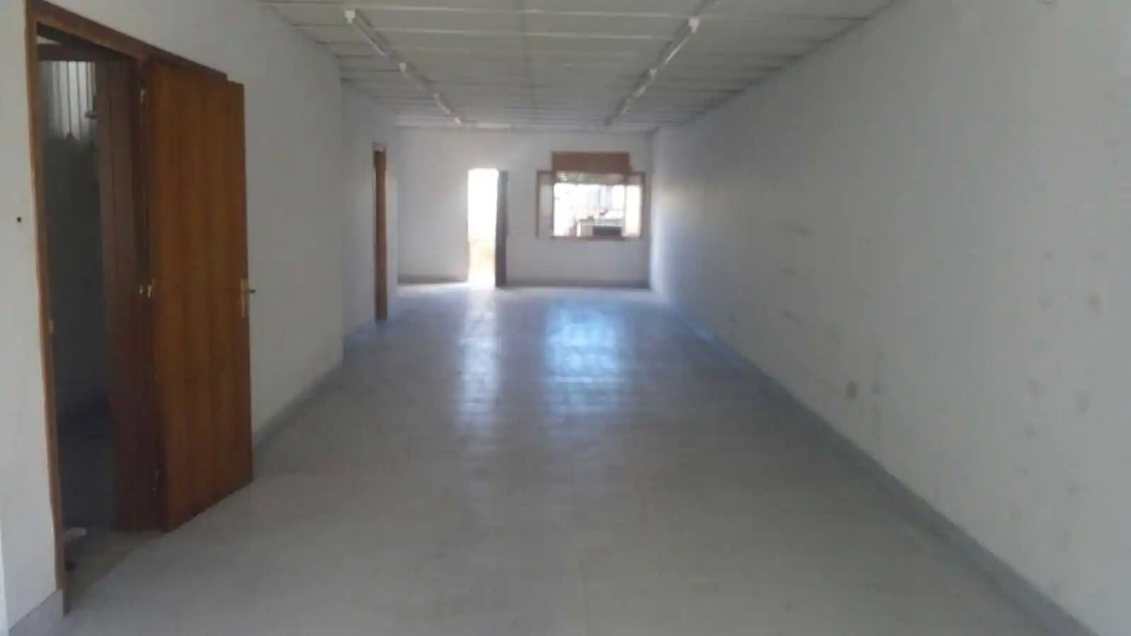 Local comercial en venda a Llevant, imagen 8