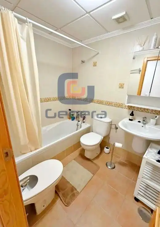 Baño de Ático en venta en El Campello con Aire acondicionado, Terraza y Amueblado